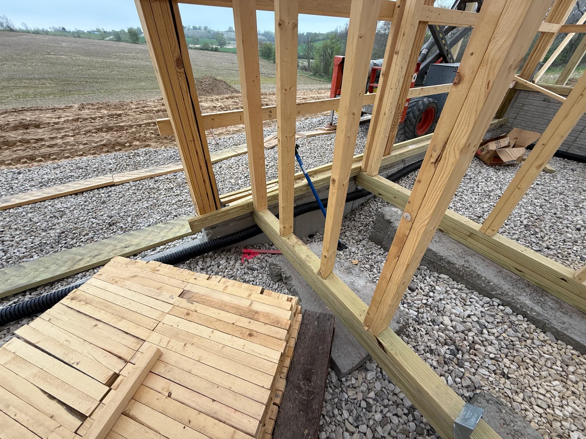 Large wood frame barndominium in Arkansas